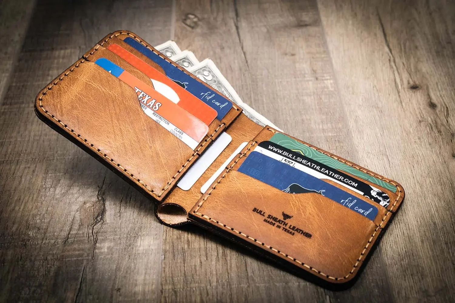 Bull Sheath Leather Men's Big Bend Bifold Wallet Saddle Tan