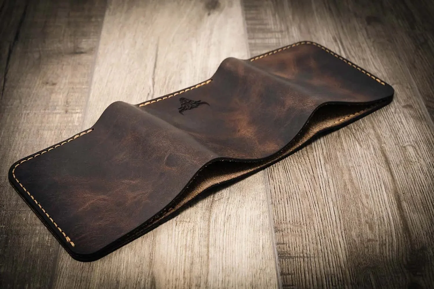 Bull Sheath Leather Men's The Trinity Trifold Wallet - Image 10
