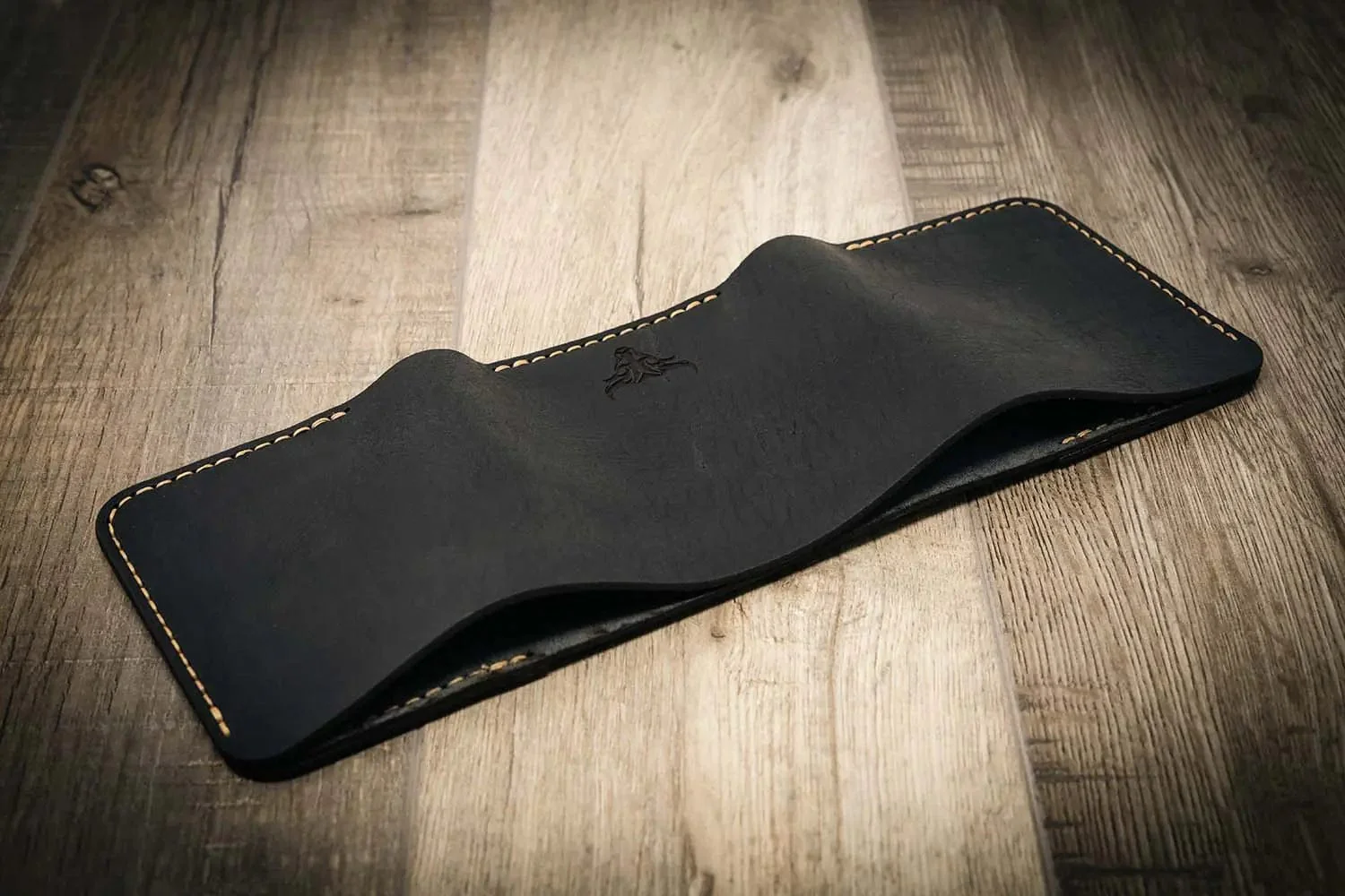 Bull Sheath Leather Men's The Trinity Trifold Wallet Black - Image 5