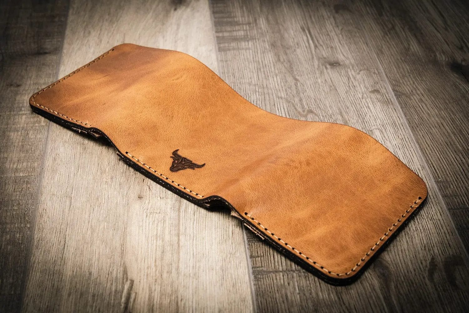 Bull Sheath Leather Men's The Trinity Trifold Wallet Saddle Tan - Image 6