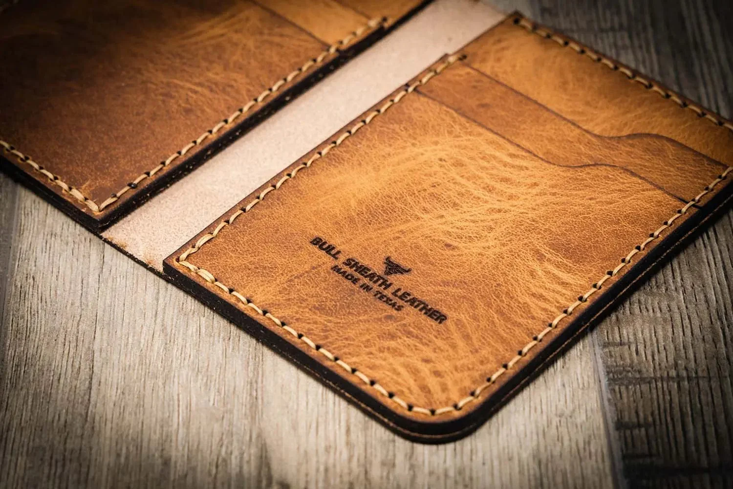 Bull Sheath Leather Men's The Tyler Vertical Wallet - Image 4