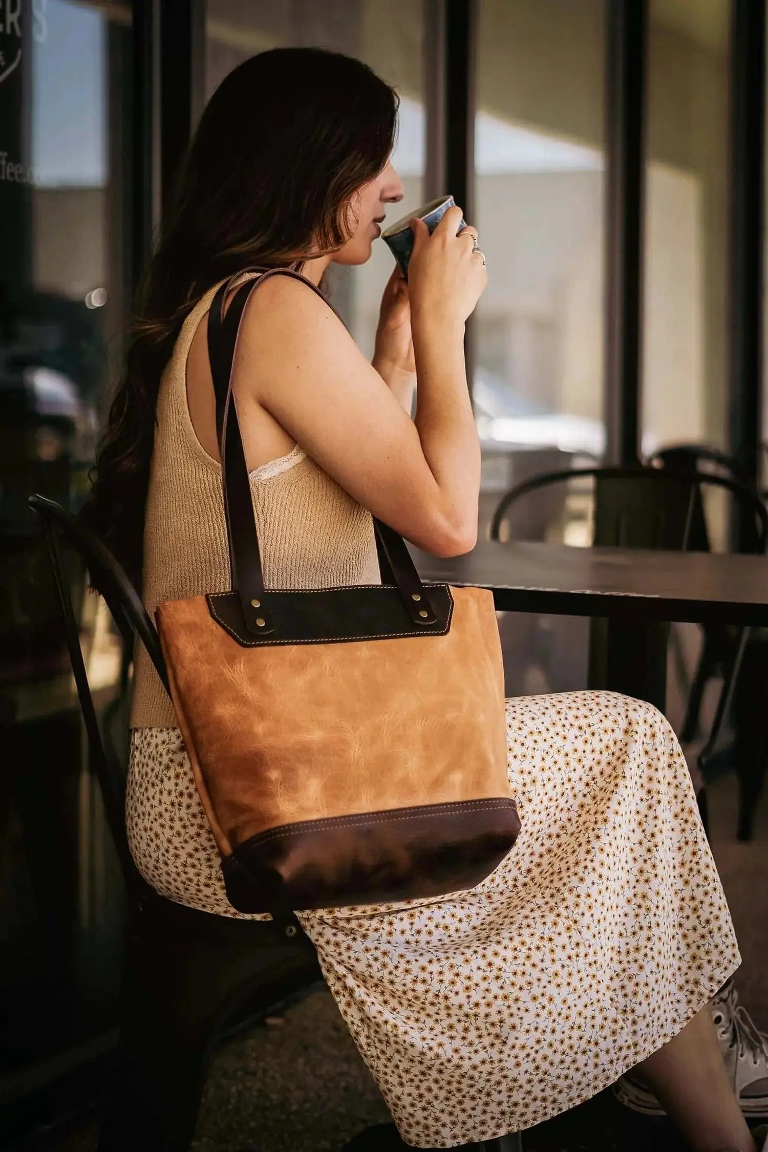 Bull Sheath Leather The Naomi Leather Tote Bag Saddle Tan - Image 3