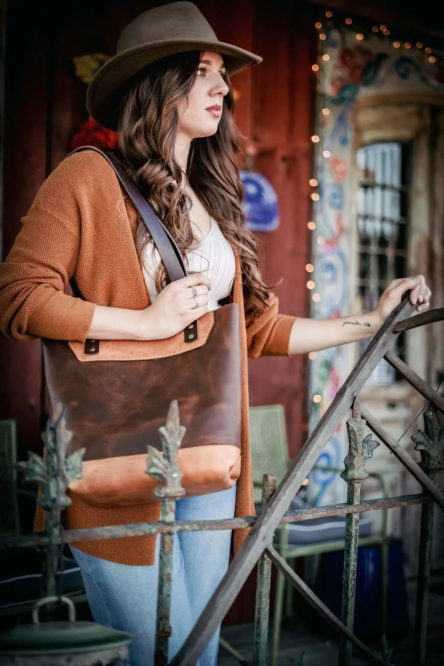 Bull Sheath Leather The Naomi Leather Tote Bag Walnut - Image 3