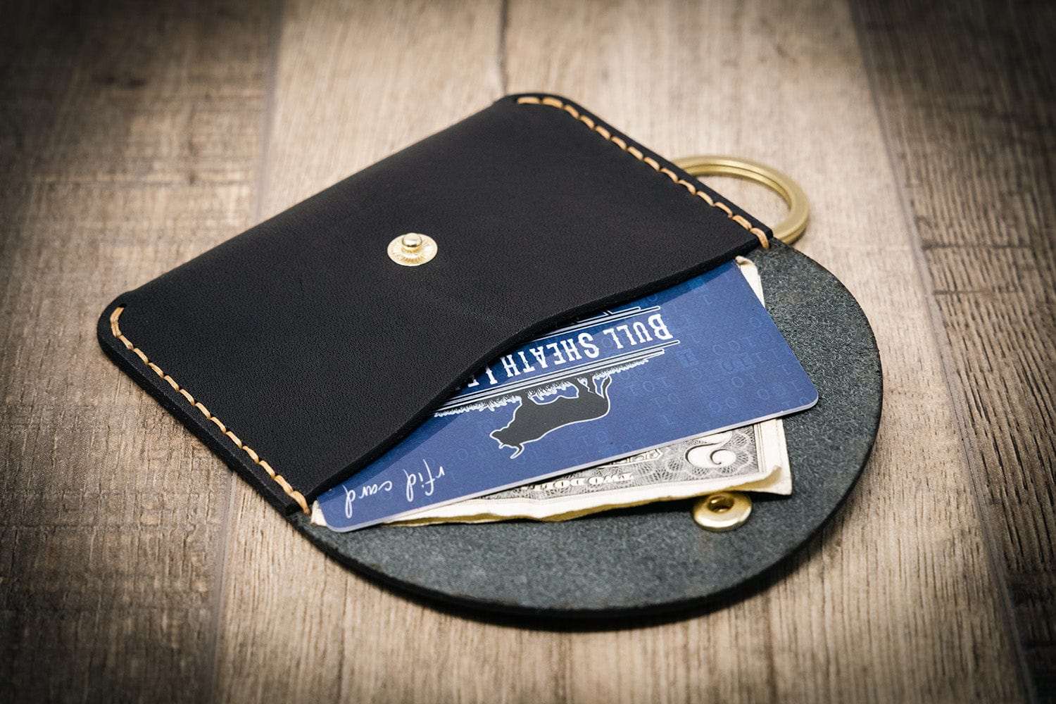 Bull Sheath Leather Women's The Richmond Leather Keychain Wallet in Black - Image 4