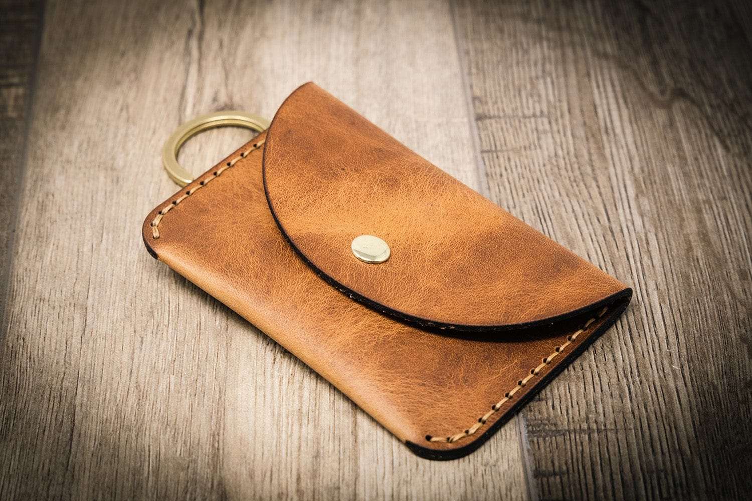 Bull Sheath Leather Women's The Richmond Leather Keychain Wallet in Saddle Tan - Image 2