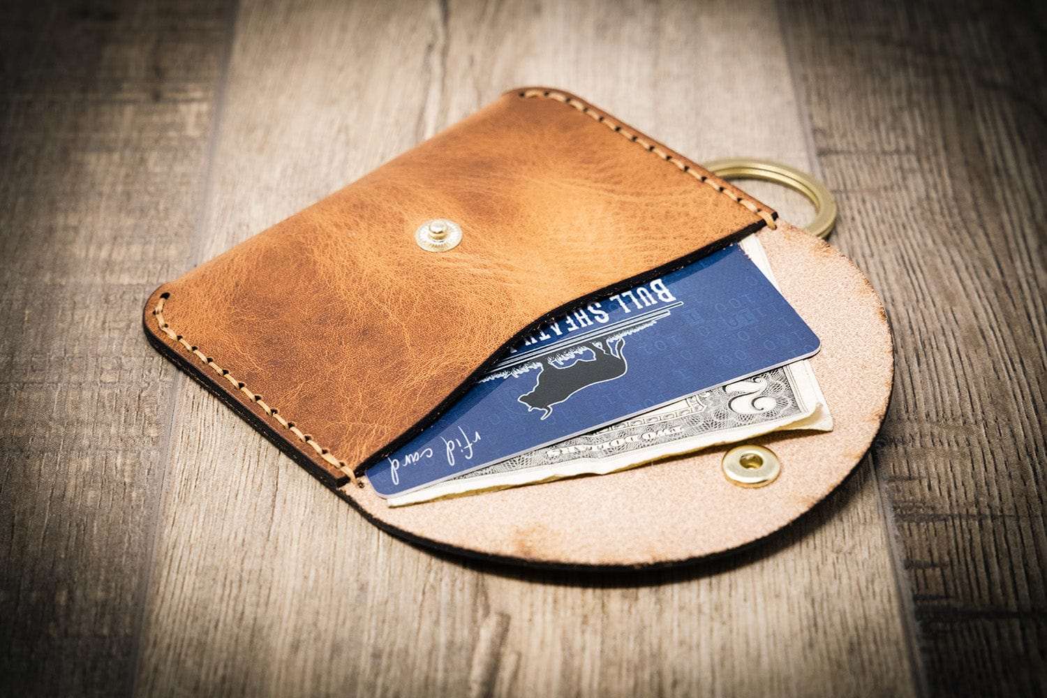 Bull Sheath Leather Women's The Richmond Leather Keychain Wallet in Saddle Tan - Image 4