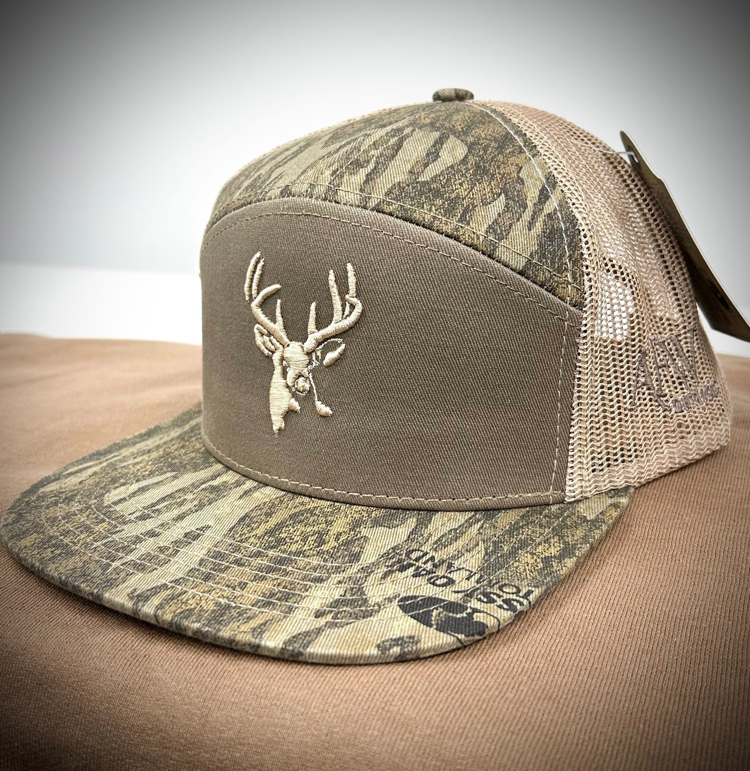 Mossy Oak New Bottomland & Sage Buck Logo - Image 2