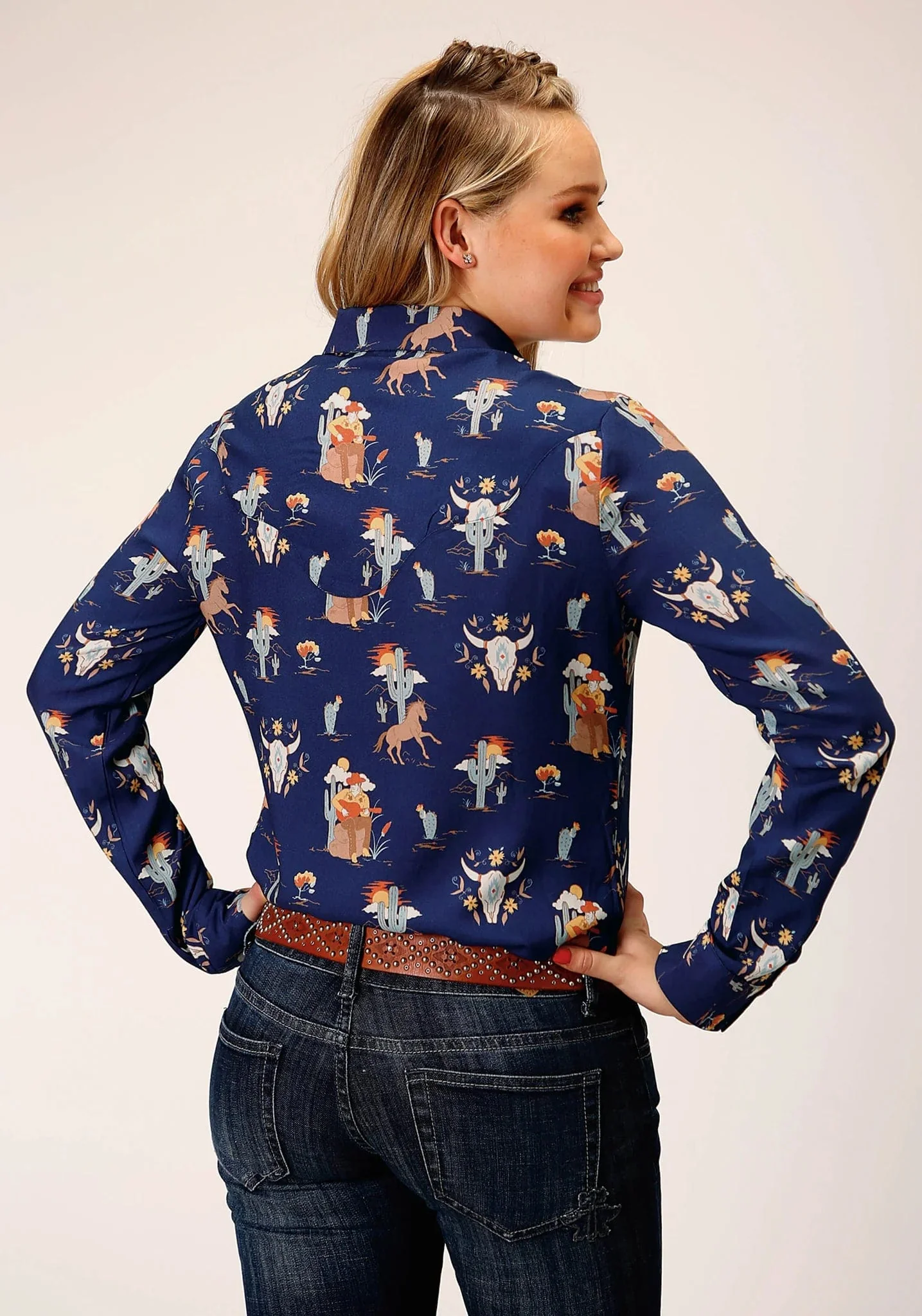 Roper Women's Blue Cowboy Print Long Sleeve Western Snap Shirt 03-050-0590-6122 BU - Image 3