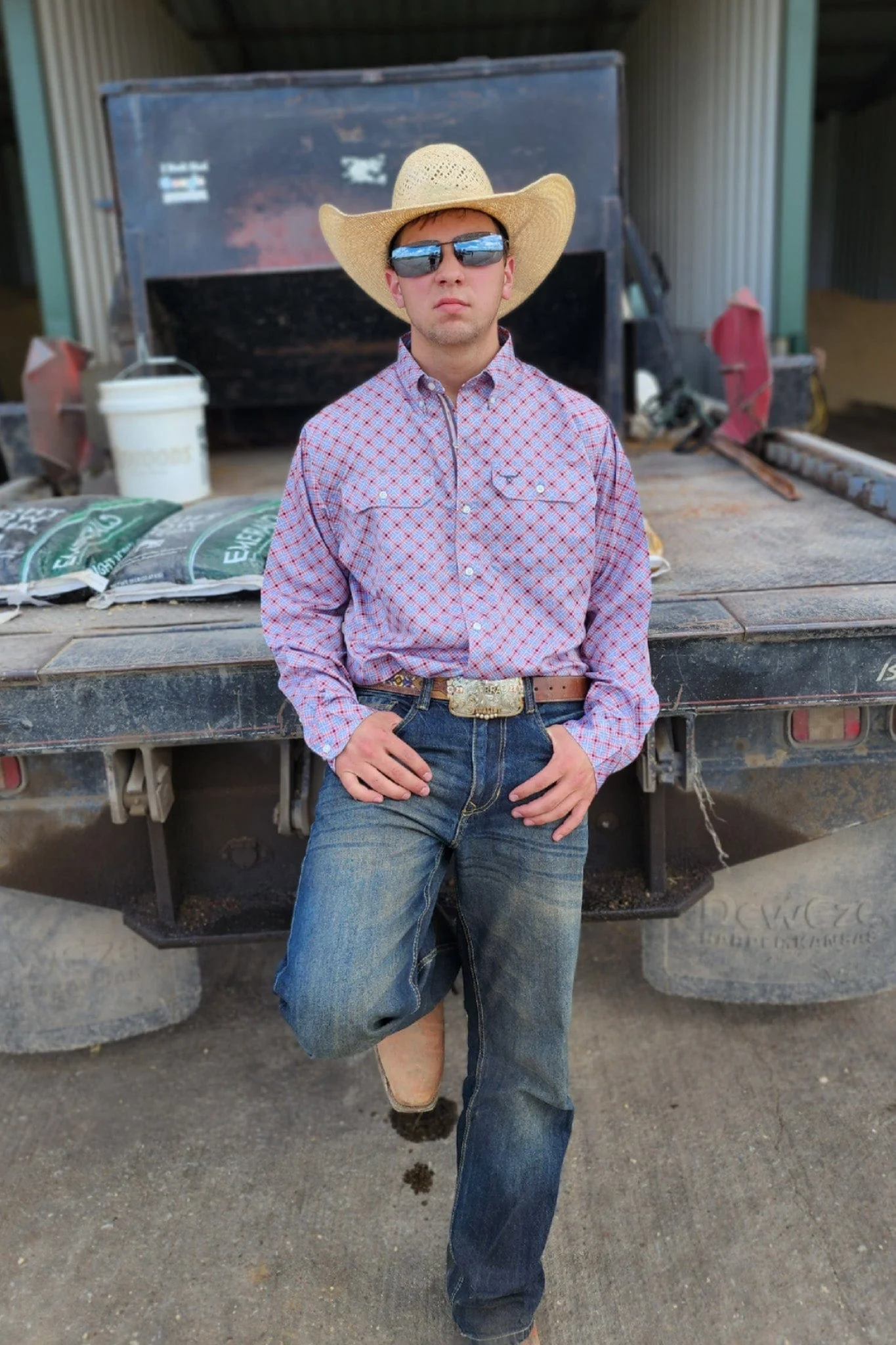 Signature Series - Corral - Vented, Moisture Wicking, Red and Gray Print, Classic Fit Vented Shirt