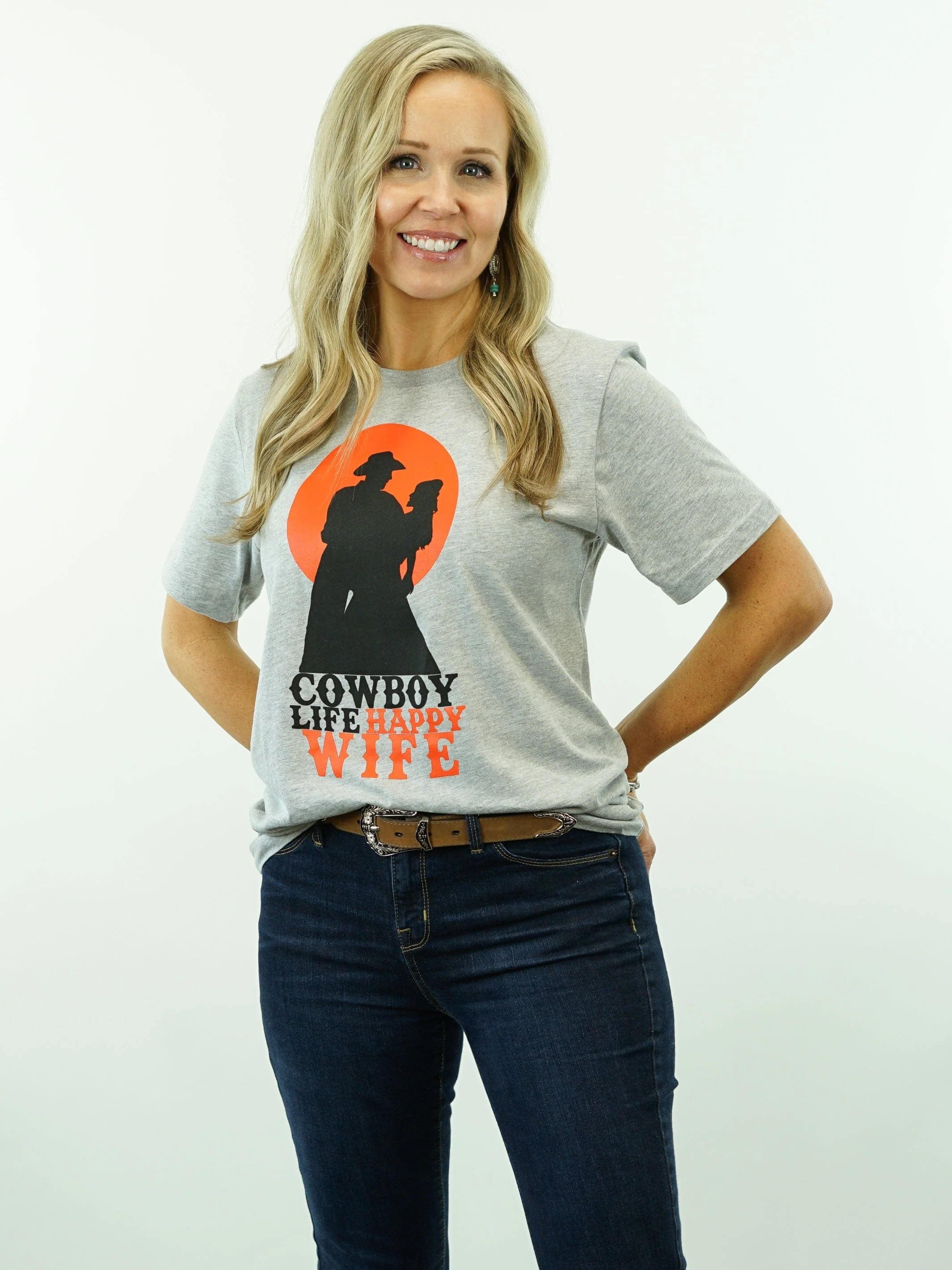 T-Shirt - Cowboy Life Happy Wife - Grey - Image 2