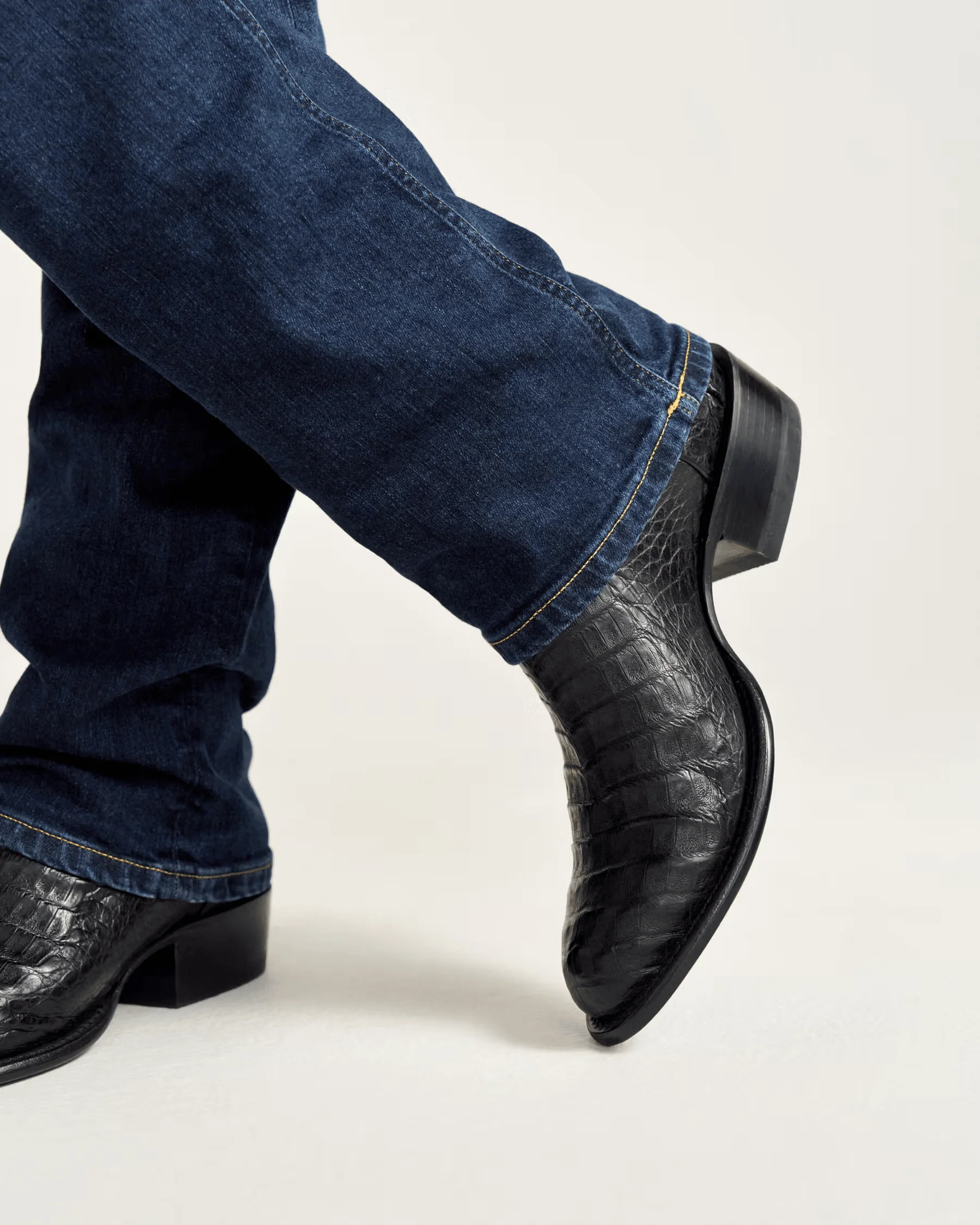 Tecovas Men's The Dillon Midnight Caiman Exotic Boots - Image 5