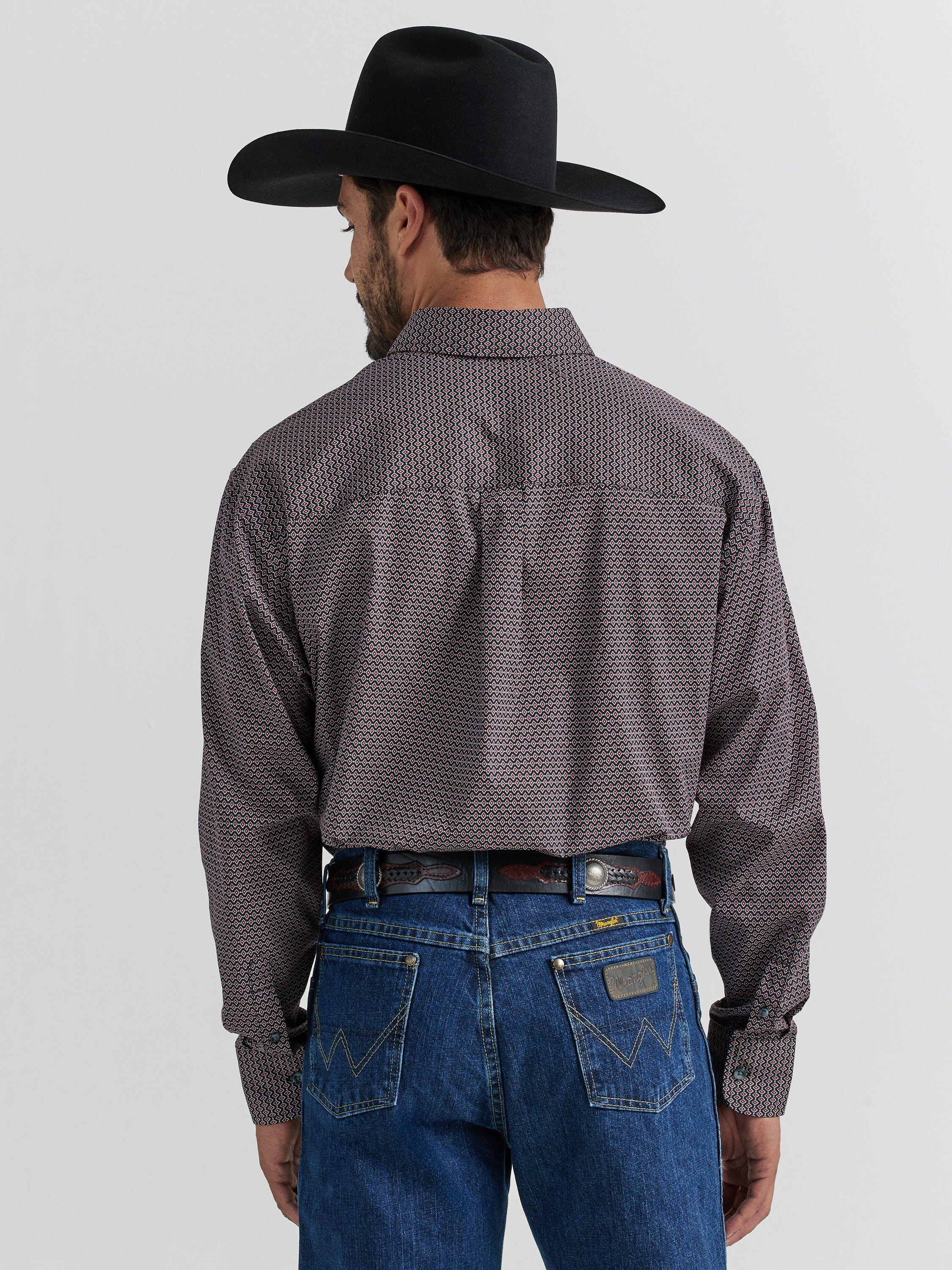Wrangler Men's George Strait Deep Red Geo print Long Sleeve Shirt 112338091 - Image 2