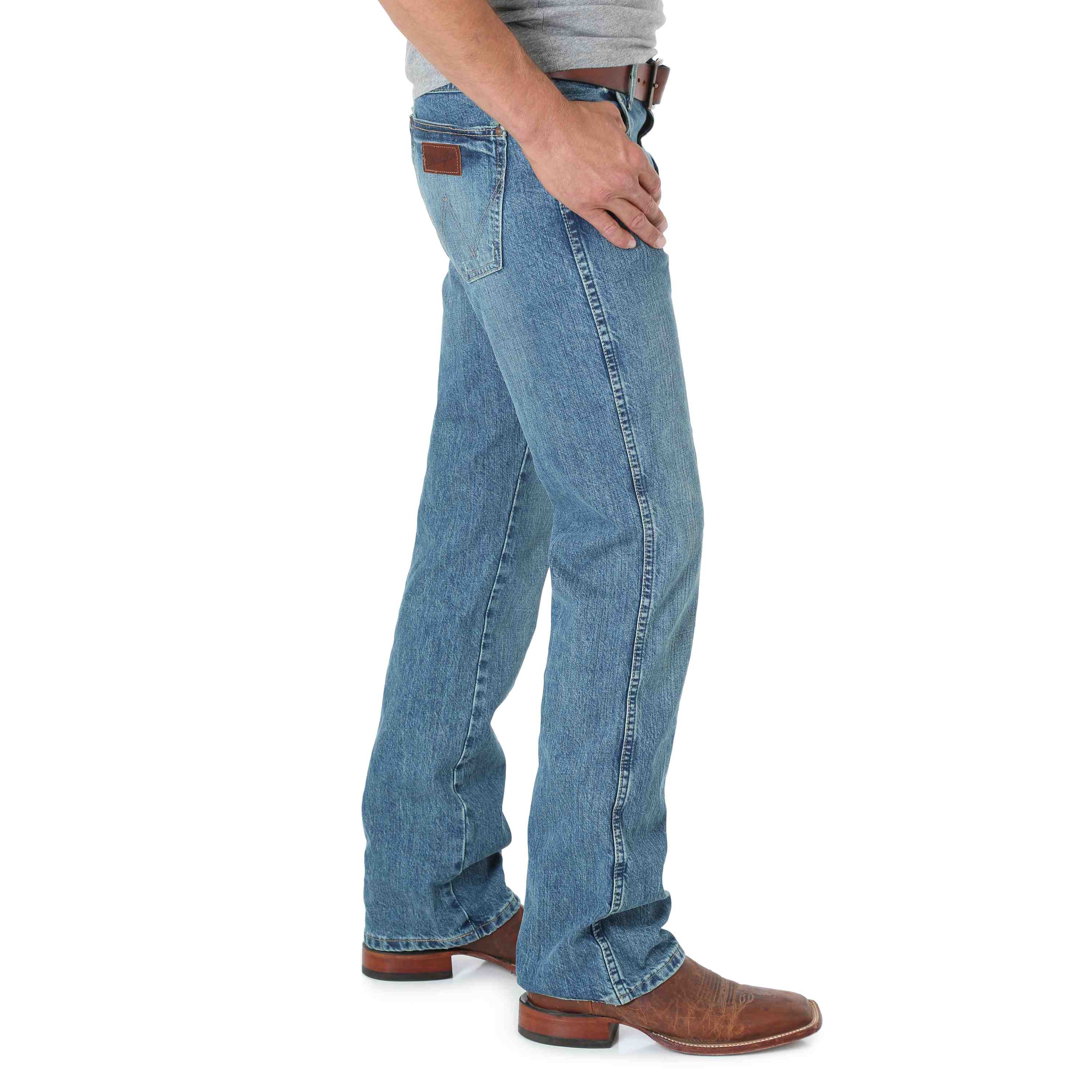 Wrangler Men's Retro Slim Fit Bootcut Jeans 77MWZWO - Image 4