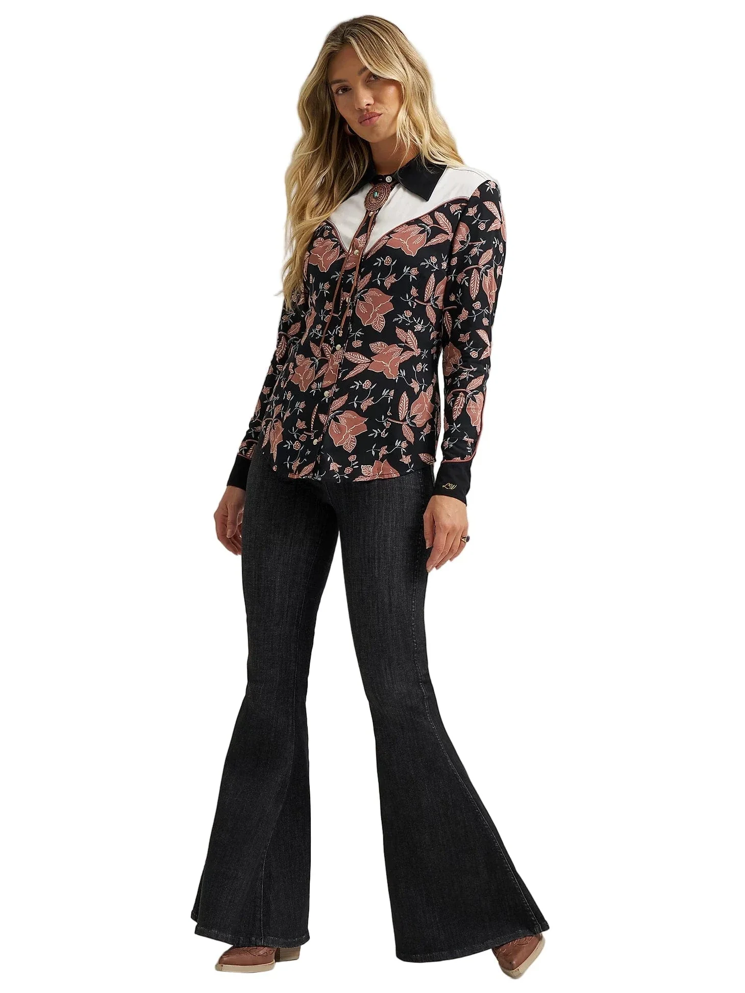 Wrangler X Lainey Wilson Women's Folk Print Western Snap Shirt 112368255 - Image 2