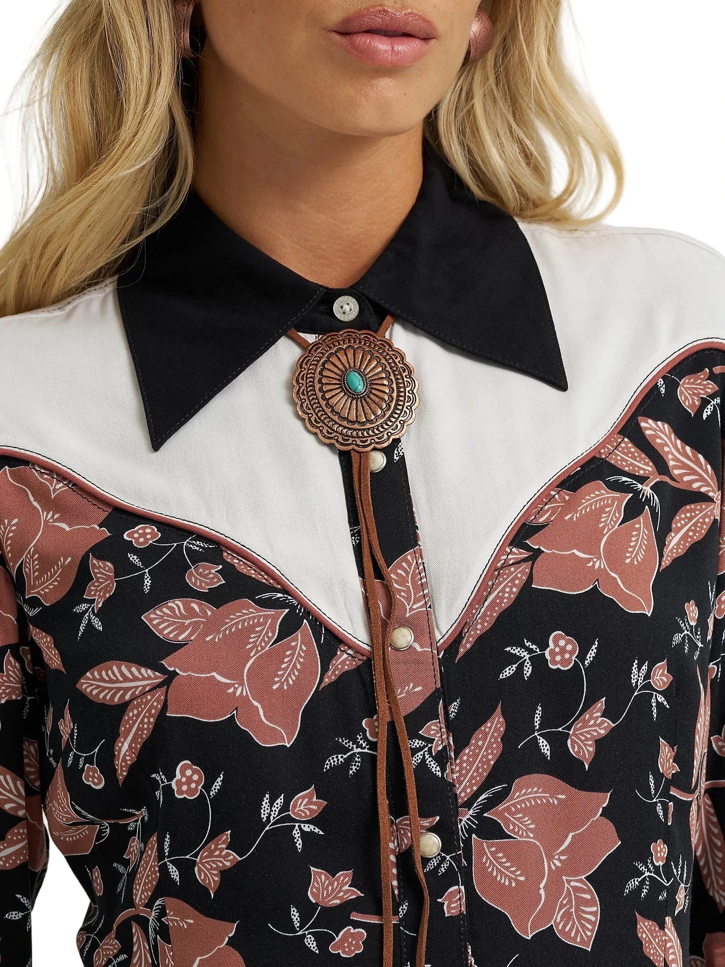 Wrangler X Lainey Wilson Women's Folk Print Western Snap Shirt 112368255 - Image 5
