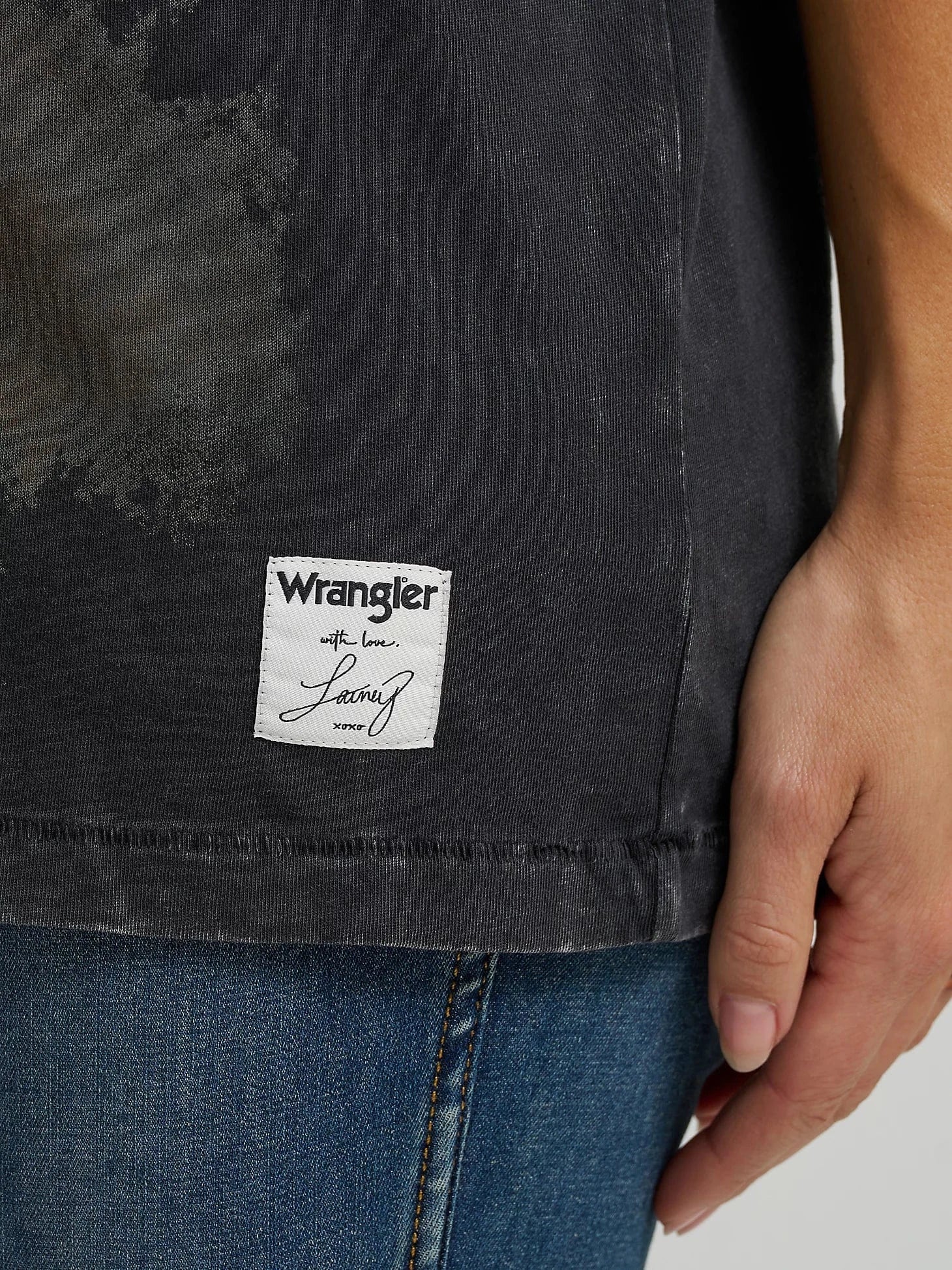 Wrangler X Lainey Wilson Women's Oversized Horse Graphic T Shirt 112370411 - Image 5
