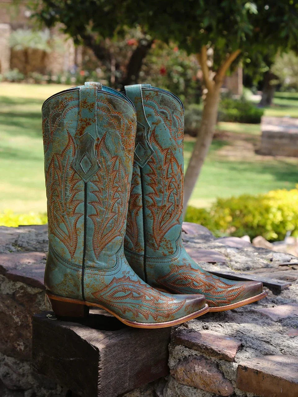 Corral Women's Vintage Worn Turquoise Snip Toe Western Boots Z5345 - Image 5